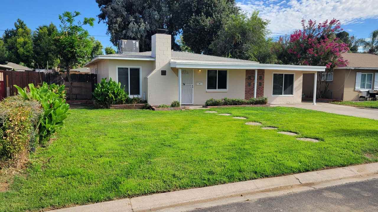 2321 Dora St - Photo 4 of 32