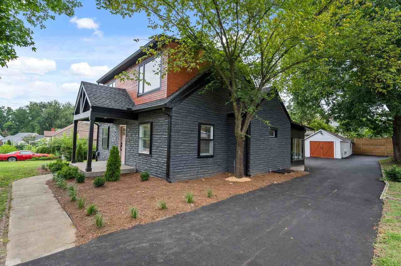 2537 Stinson Rd - Photo 4 of 32
