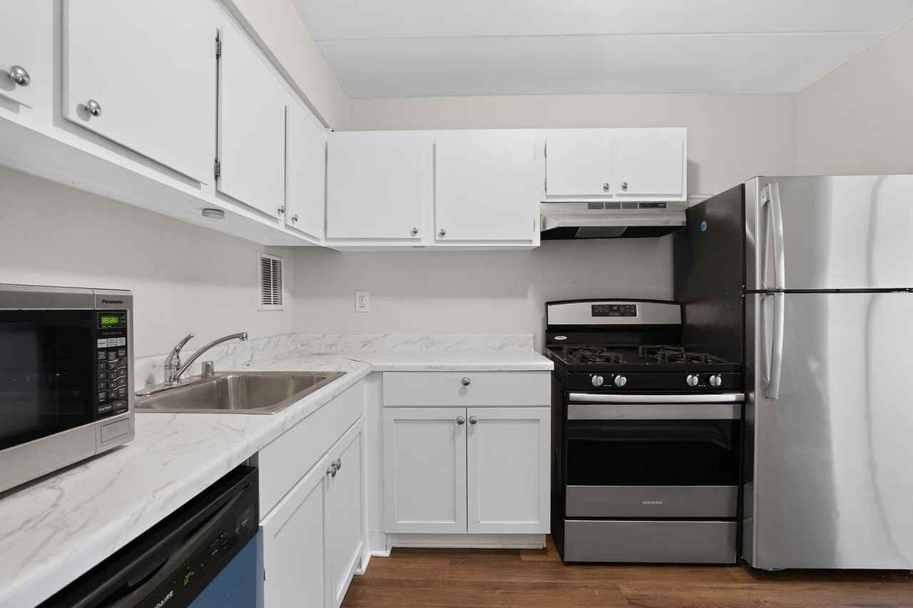 5703 Indian Ct #15 - Photo 3 of 17