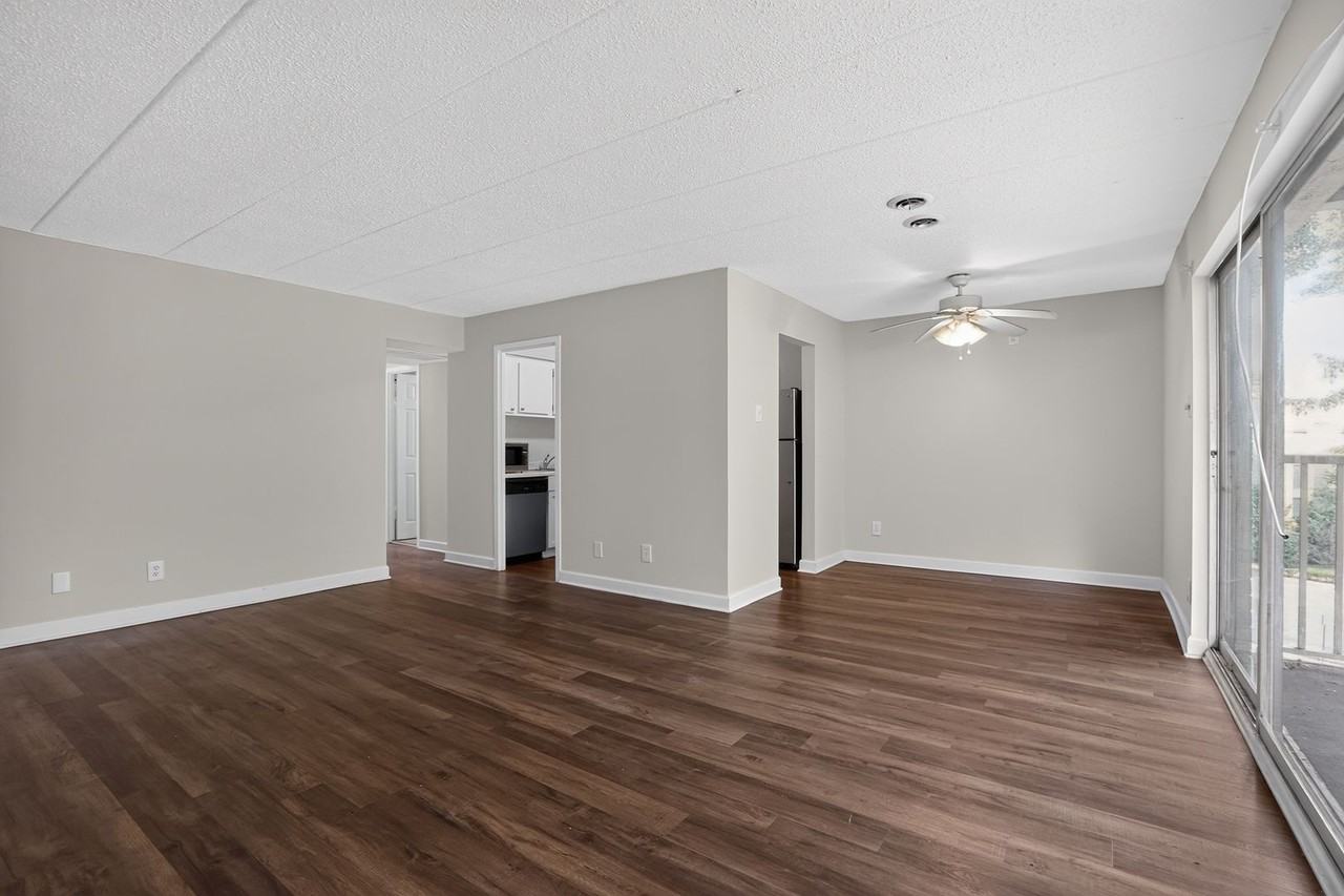 5703 Indian Ct #15 - Photo 5 of 17