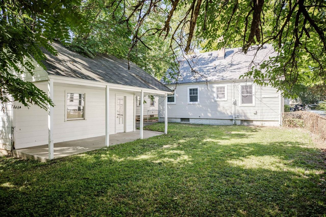 3428 Beaumont Dr - Photo 3 of 32