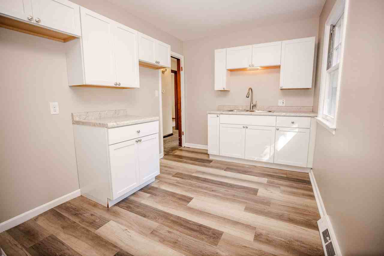 3428 Beaumont Dr - Photo 5 of 32