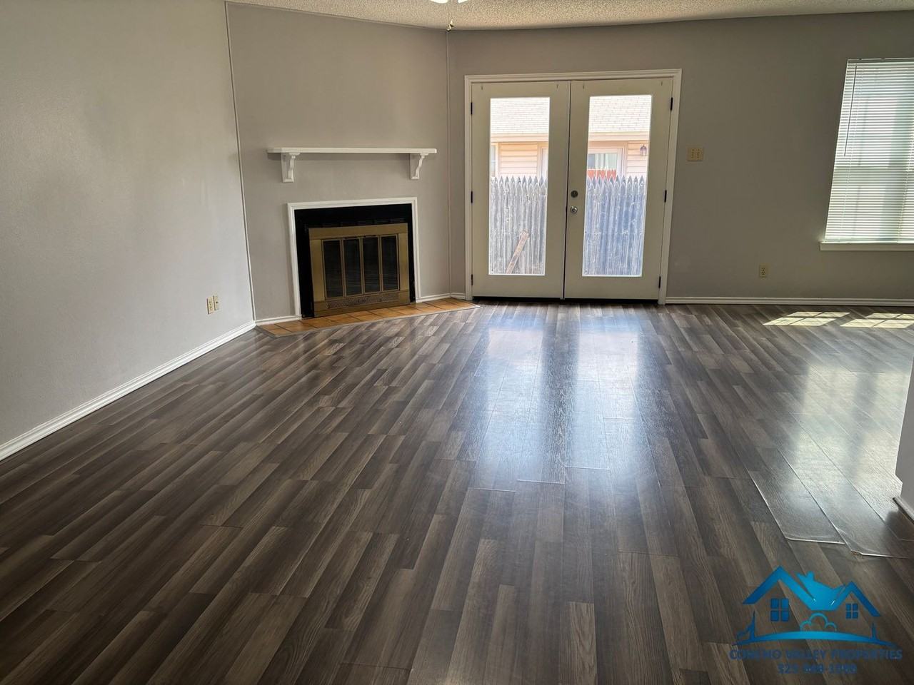 1016 Glenna St - Photo 2 of 15