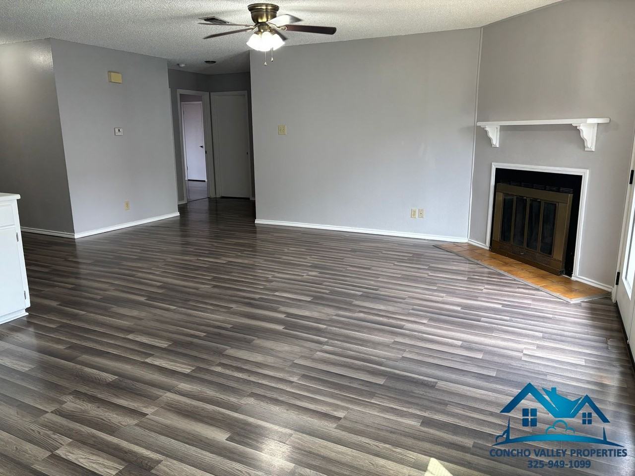 1016 Glenna St - Photo 4 of 15