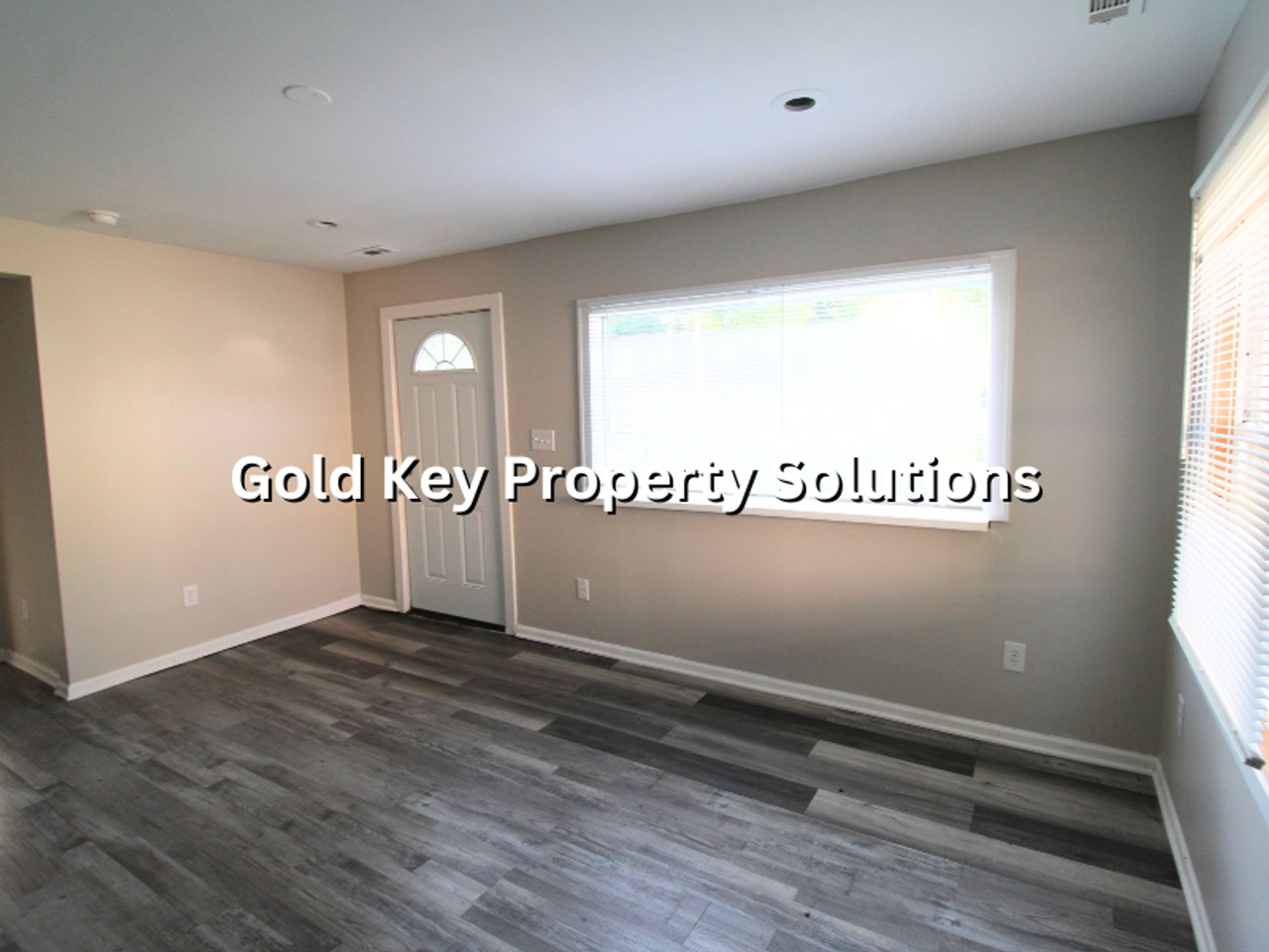 2614 Fowler St - Photo 6 of 20