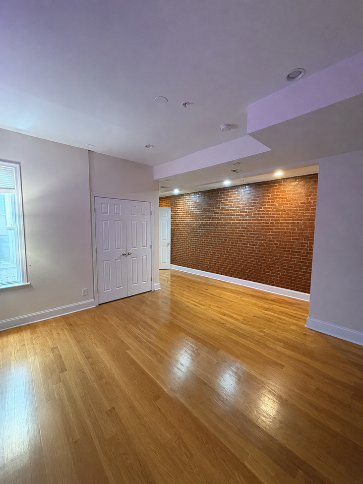407 P St Nw - Photo 4 of 5
