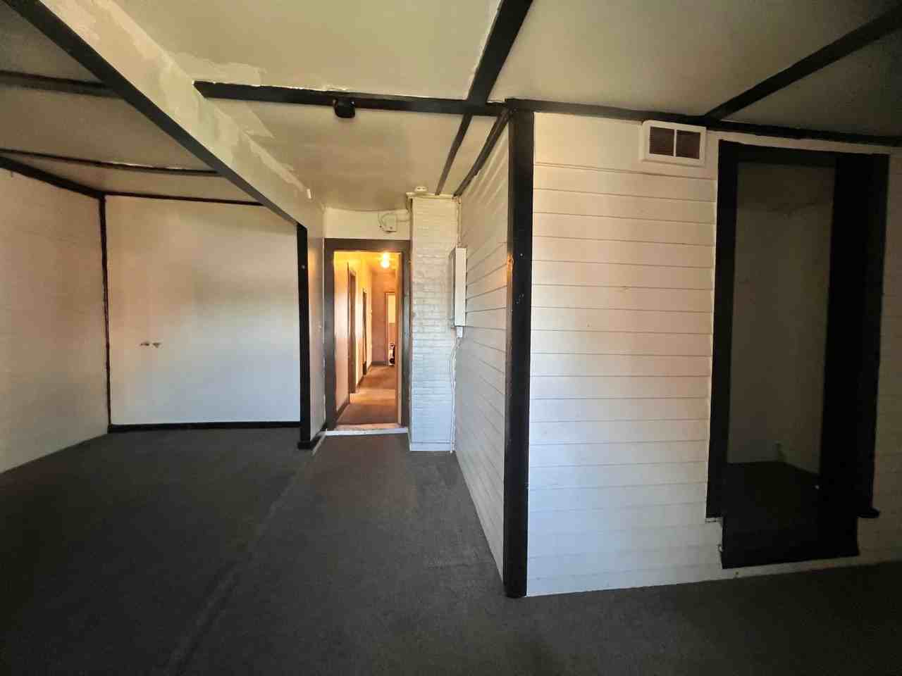 92 Main Ave - Photo 4 of 8