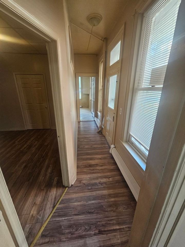 574 W Market St - Photo 6 of 15