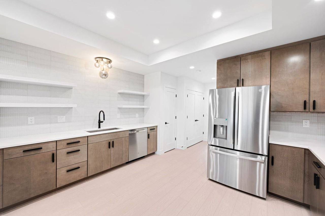 6979 W 37th Ave - Photo 4 of 50