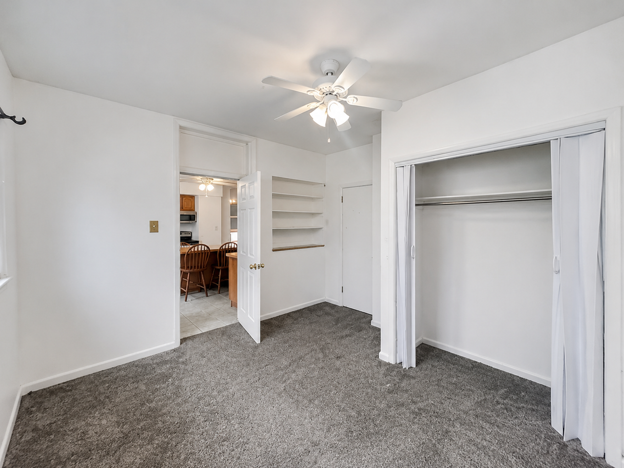136 N Broad St - Photo 7 of 17