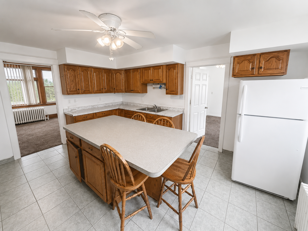 136 N Broad St - Photo 2 of 17