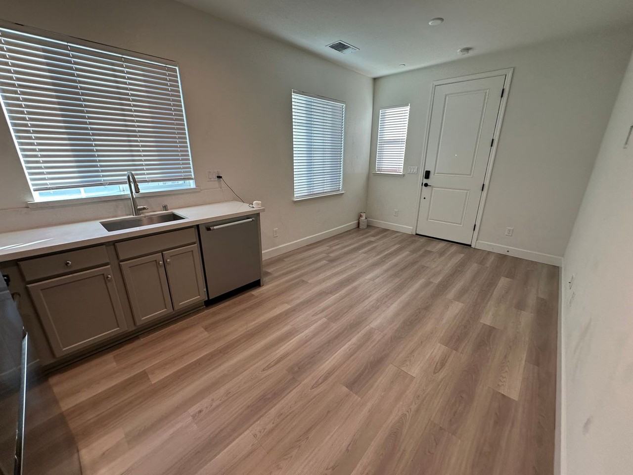 3012 Granger St - Photo 3 of 10