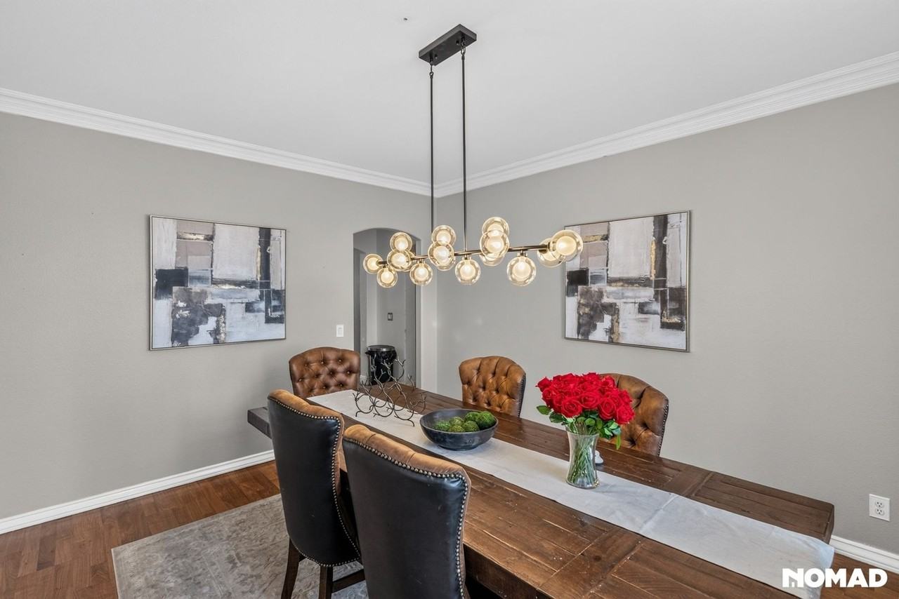 353 Roydale Ave - Photo 3 of 41