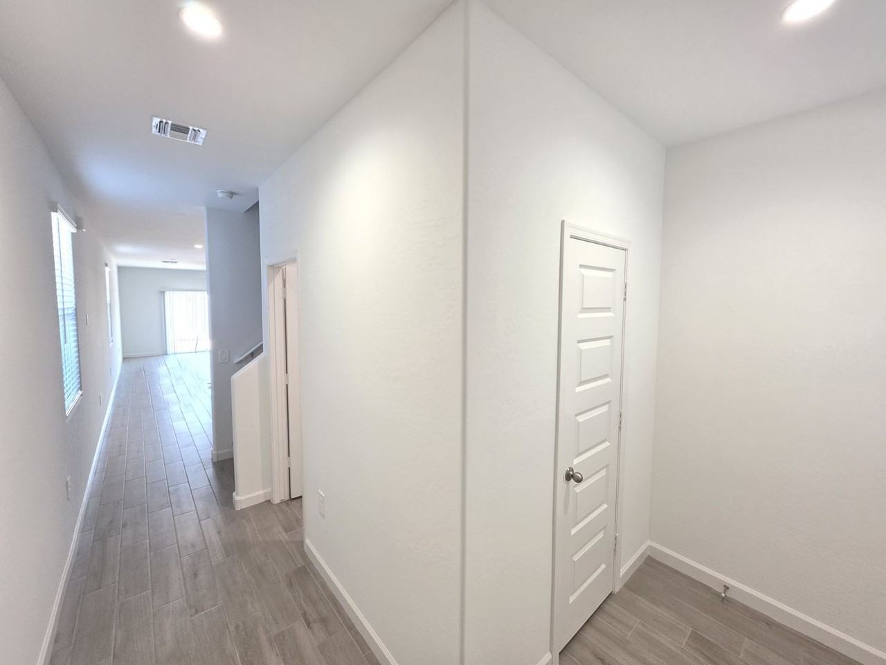 2677 W Simone Ave - Photo 7 of 28