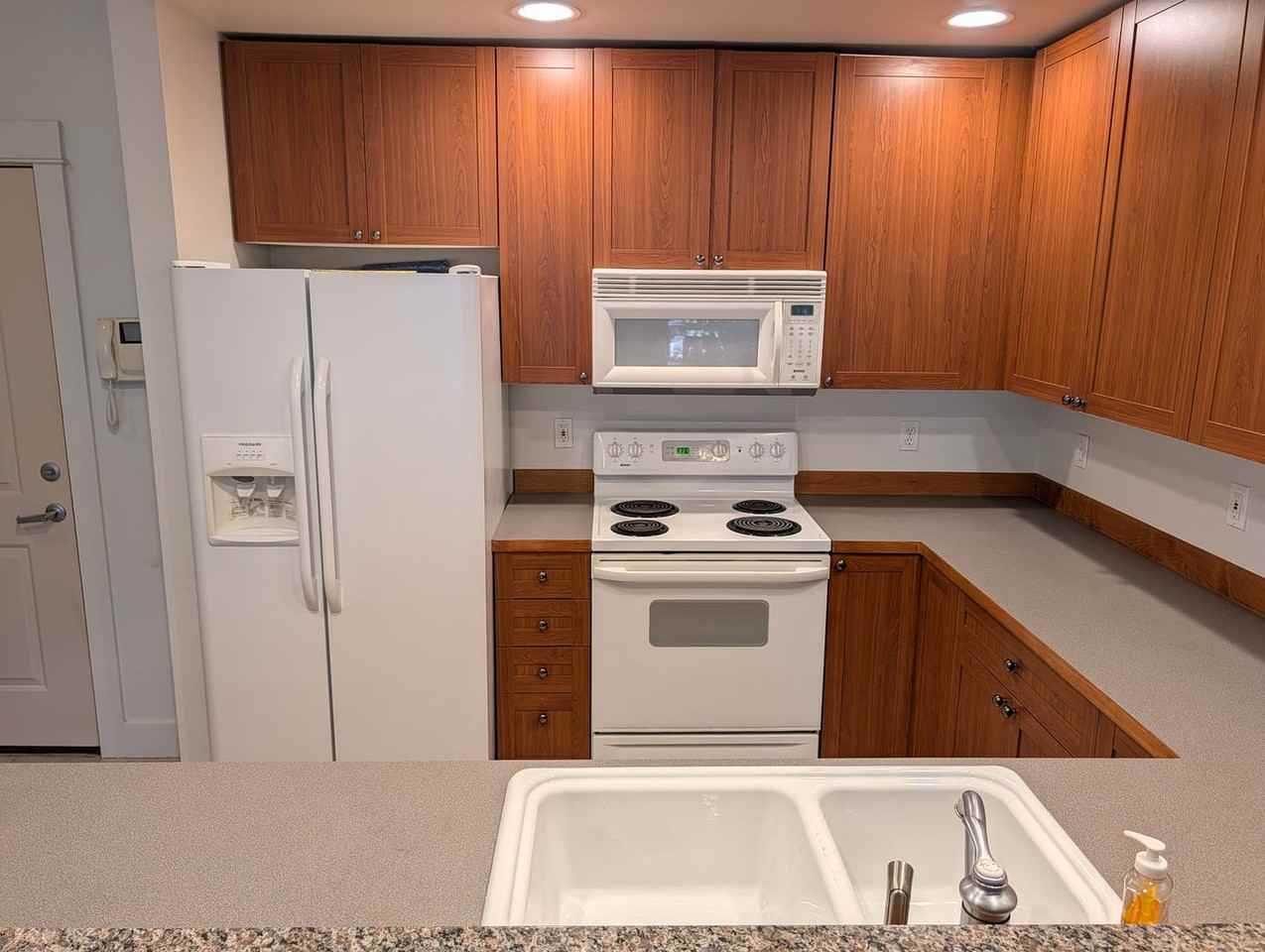 1416 Lindsay Loop #104 - Photo 6 of 11