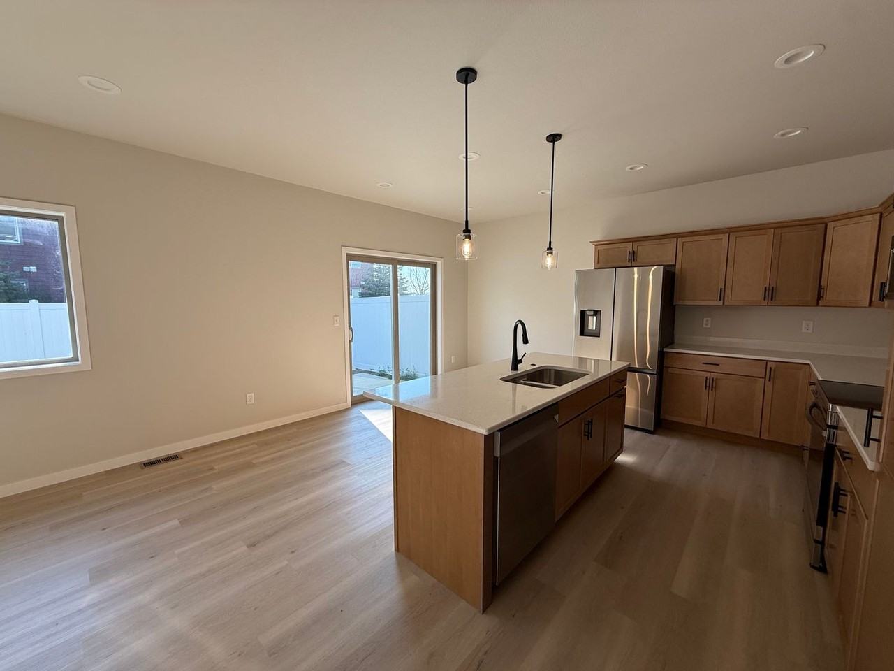 4011 Crossing St Sw - Photo 5 of 16