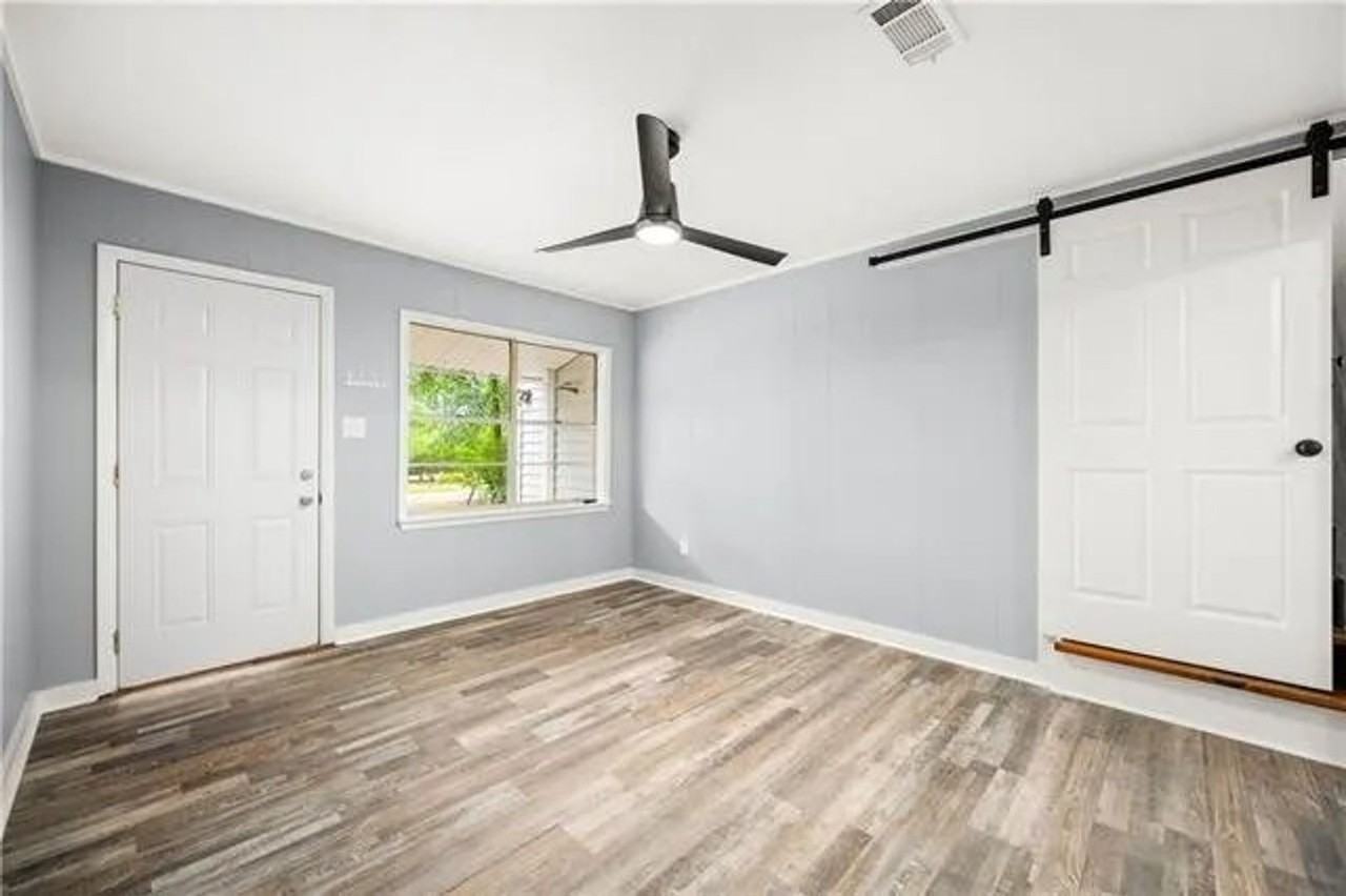 1219 Paradise Rd - Photo 4 of 14
