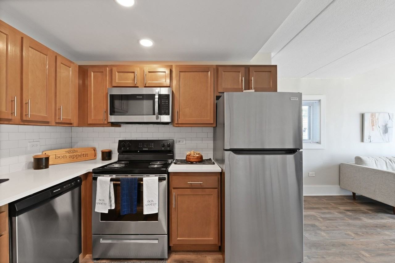 Fox Run Apartments - Photo 2 of 20