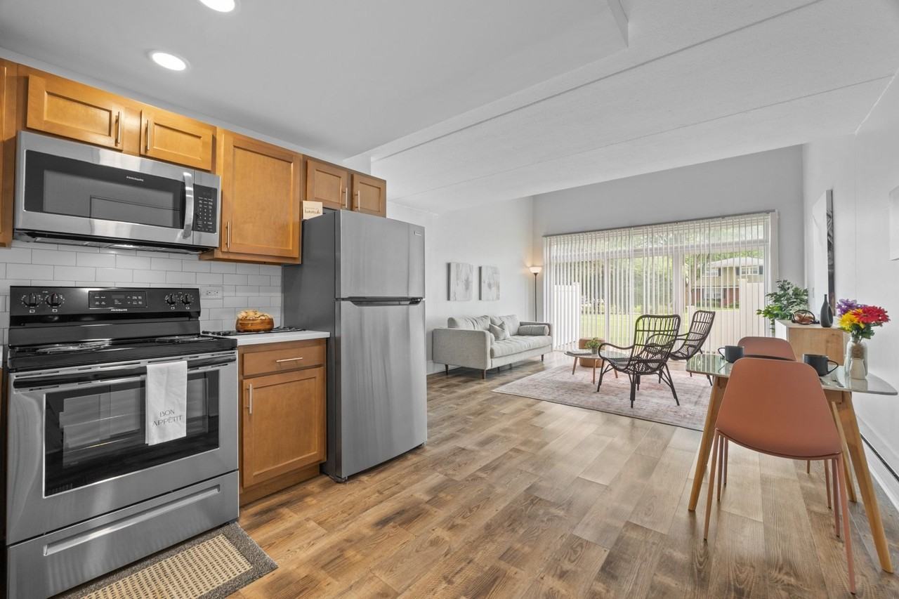 Fox Run Apartments - Photo 3 of 20