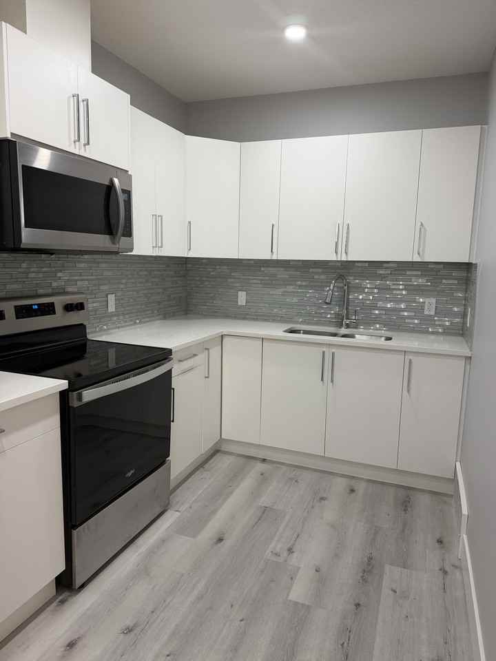 1823 24 Street Northwest #1823 34 St - Photo 4 of 6