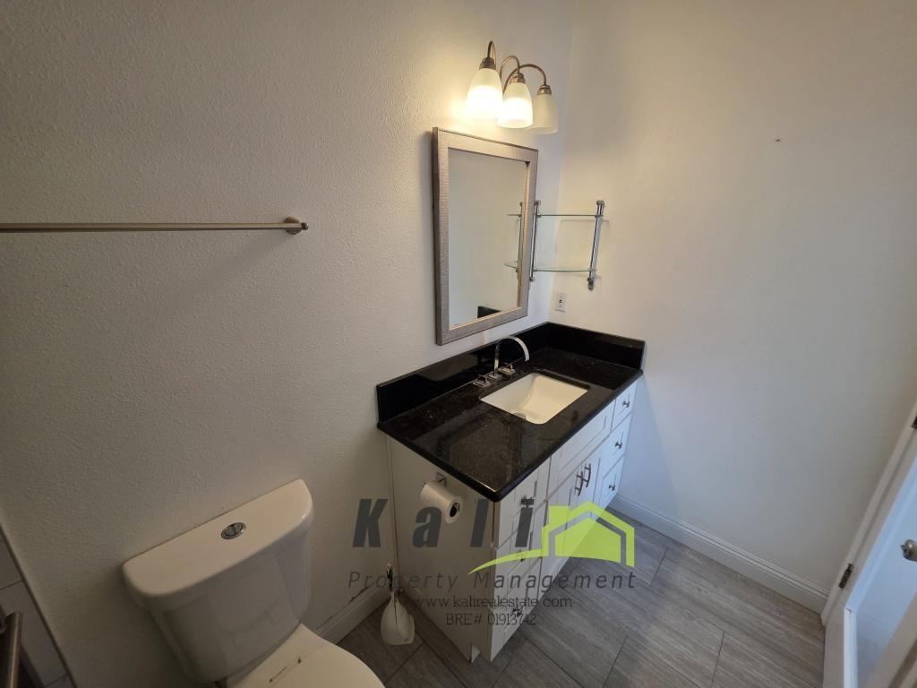 536 Davidson St - Photo 6 of 9