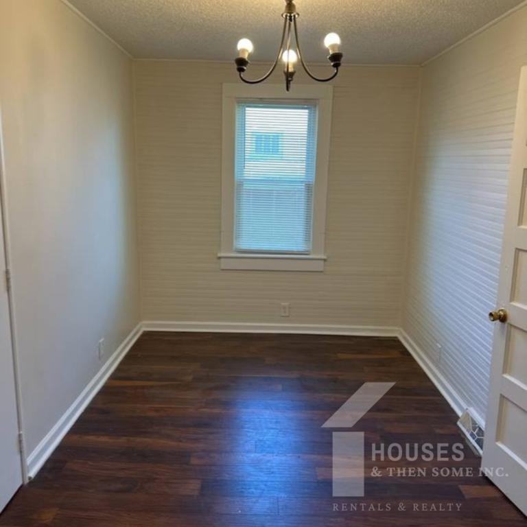 1211 Easley Bridge Rd - Photo 6 of 19