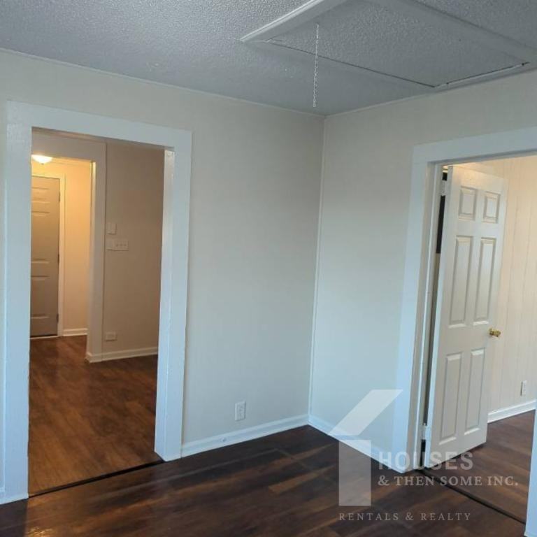 1211 Easley Bridge Rd - Photo 7 of 19