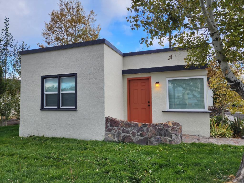 1239 Kimberly Rd - Photo 2 of 10