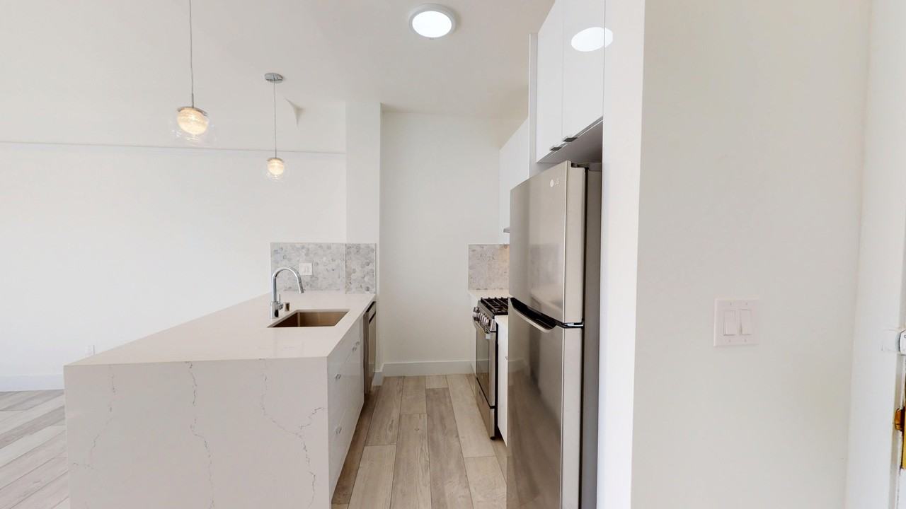 1472 Filbert Street - Photo 3 of 38