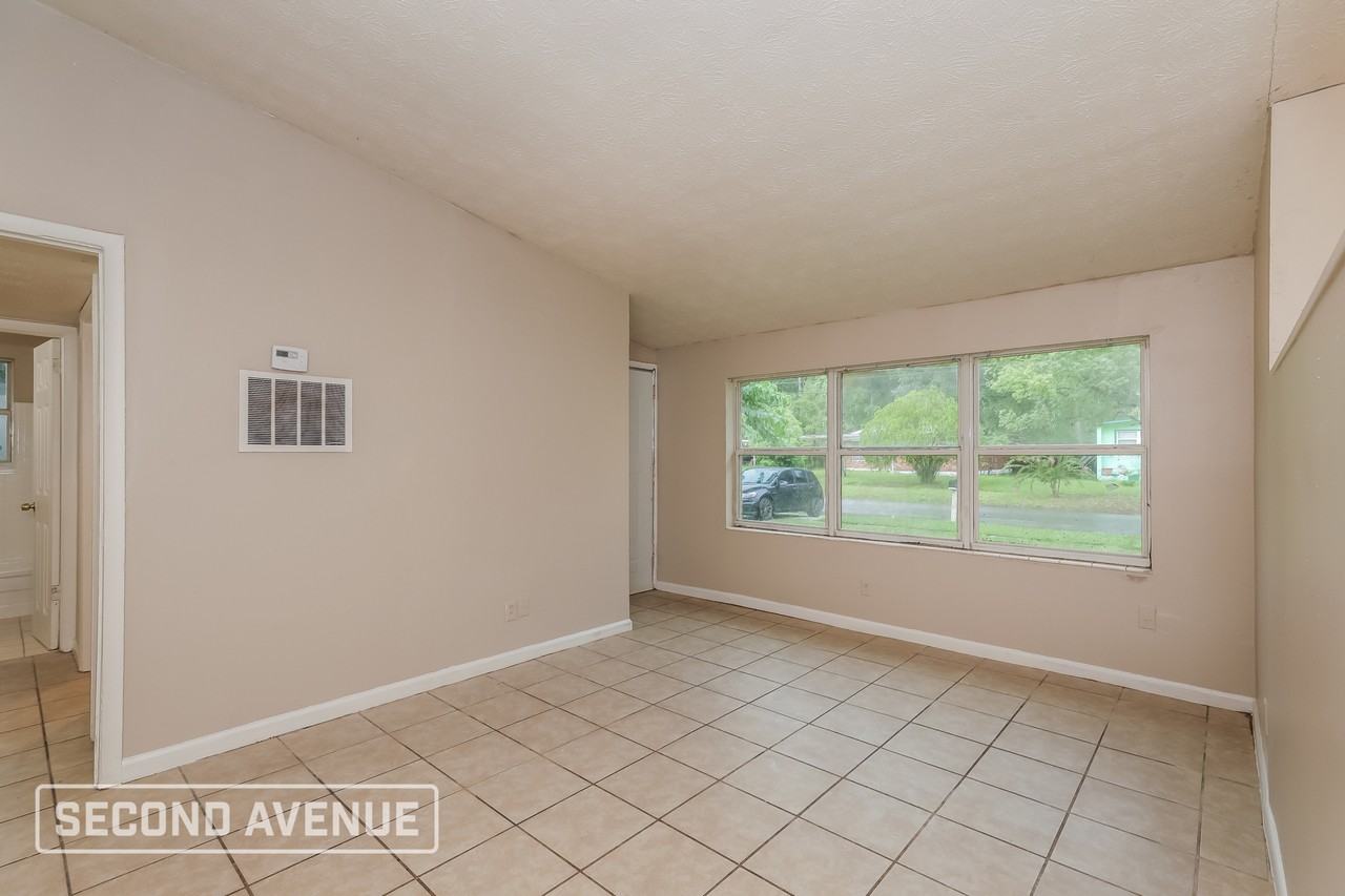 6758 Gaspar Cir E - Photo 3 of 16