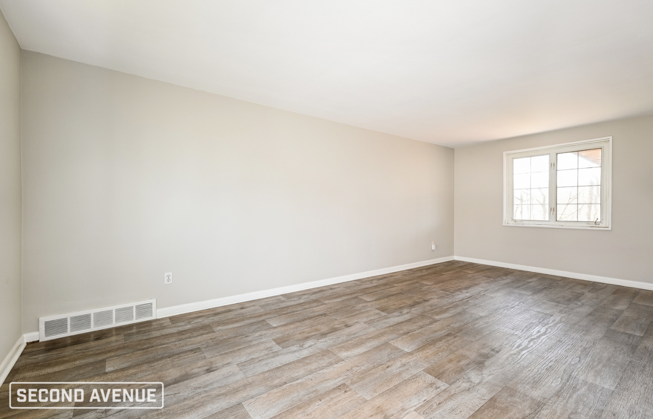 327 Elias Dr - Photo 2 of 17