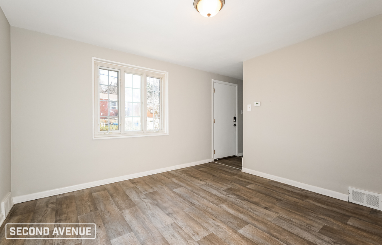 327 Elias Dr - Photo 7 of 17