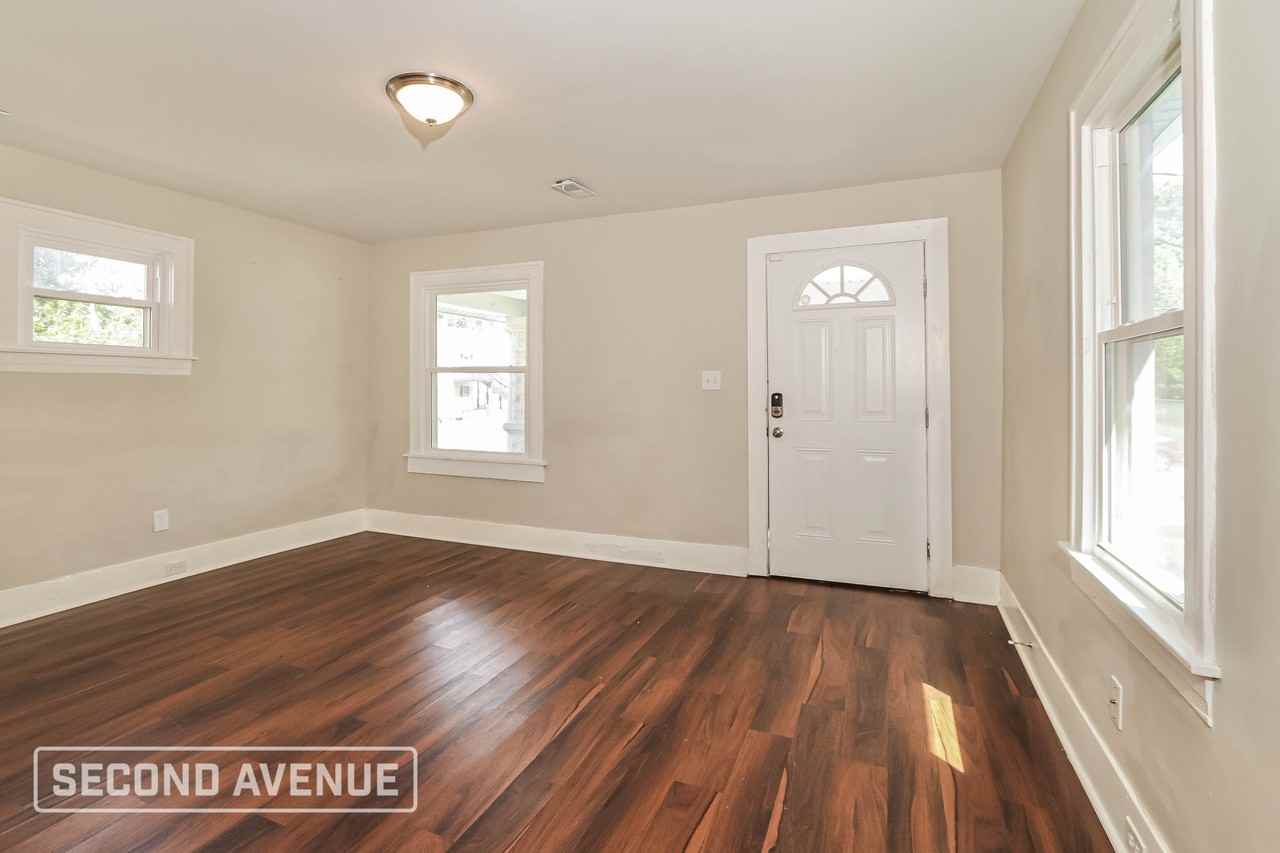 3030 Greenwood Ave - Photo 7 of 22