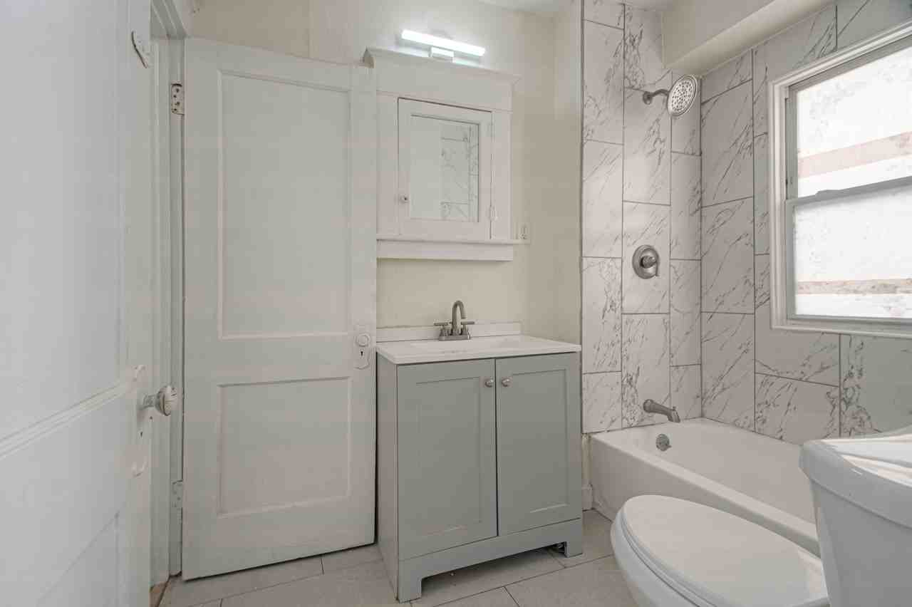 3626 Bellefontaine Ave - Photo 2 of 34