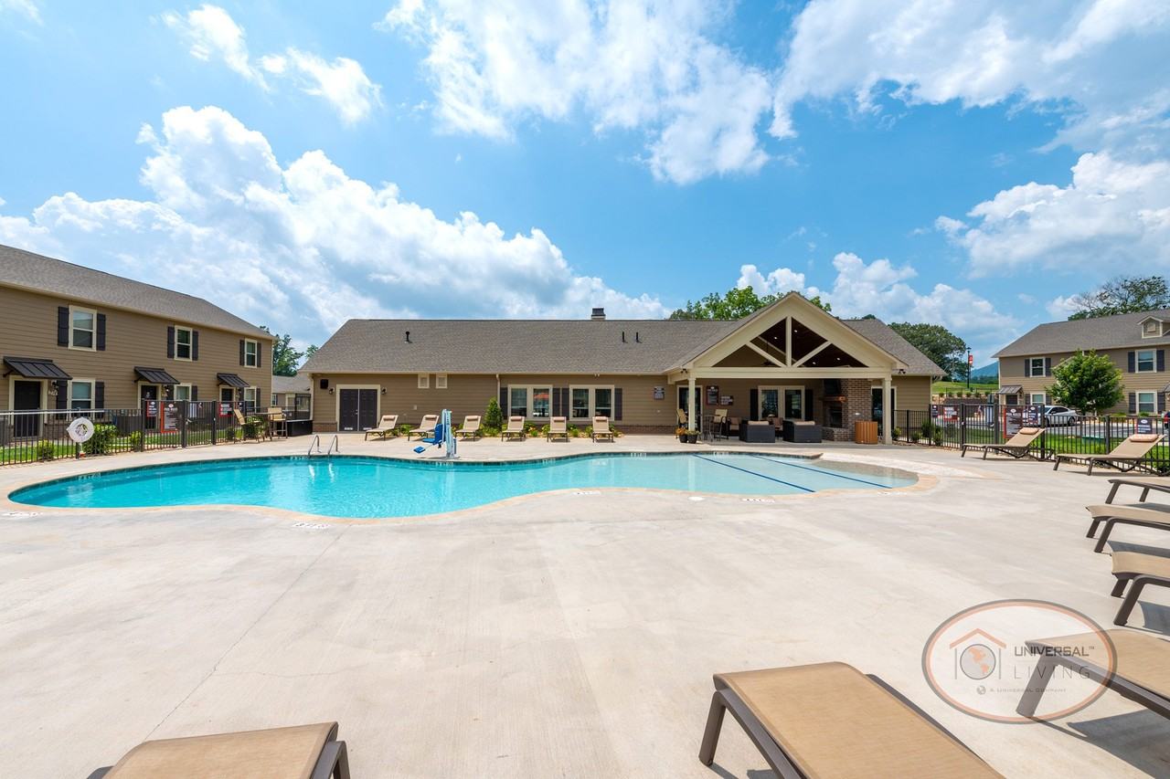The Villas at Avery Creek - Photo 4 of 50