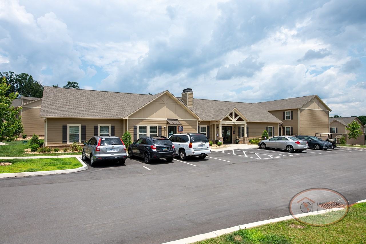 The Villas at Avery Creek - Photo 6 of 50