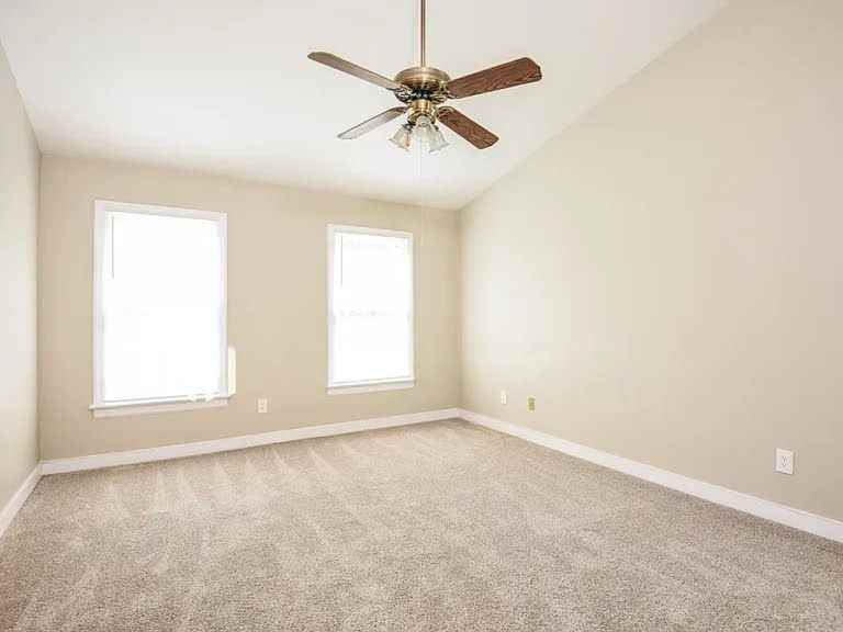 5904 Gates Mill Pl - Photo 5 of 14