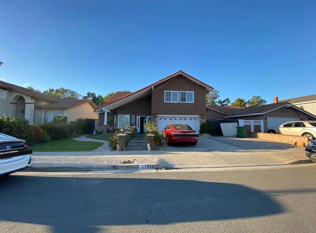 23595 Rangoon St - Photo 2 of 18