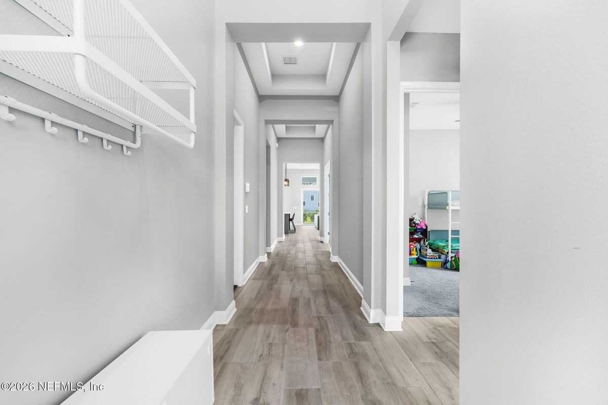 644 Navigators Rd - Photo 6 of 42
