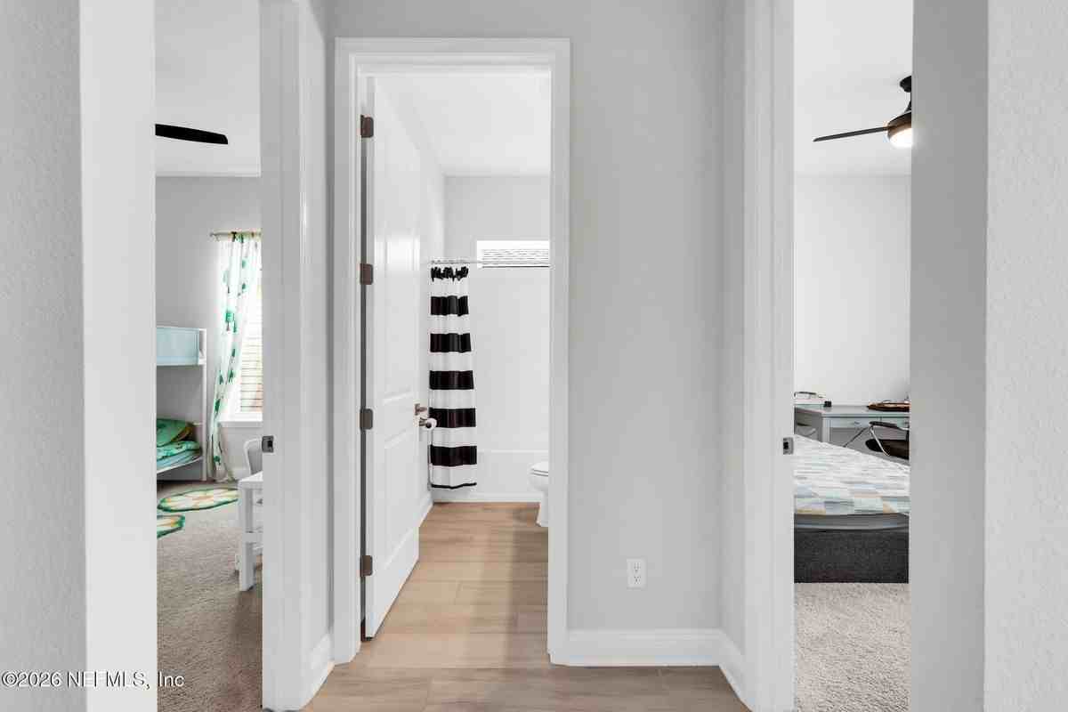 644 Navigators Rd - Photo 7 of 42