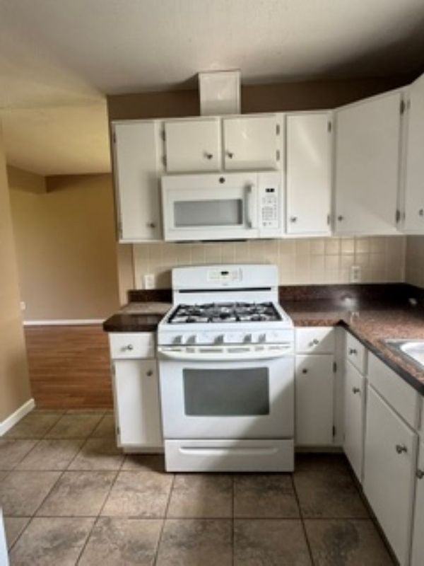 2272 Bold Springs Rd - Photo 6 of 15