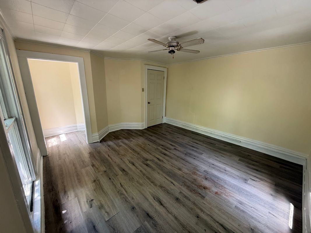 120 Oakland Ave - Photo 3 of 9