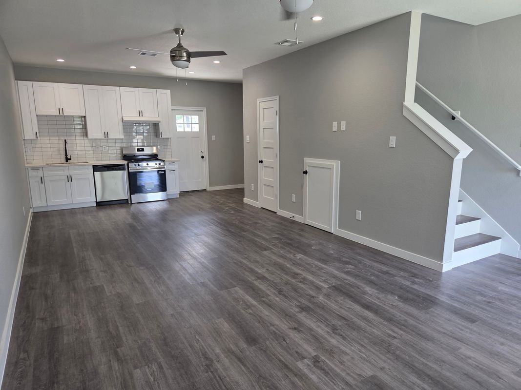 9806 Fillmore St ##B - Photo 2 of 8