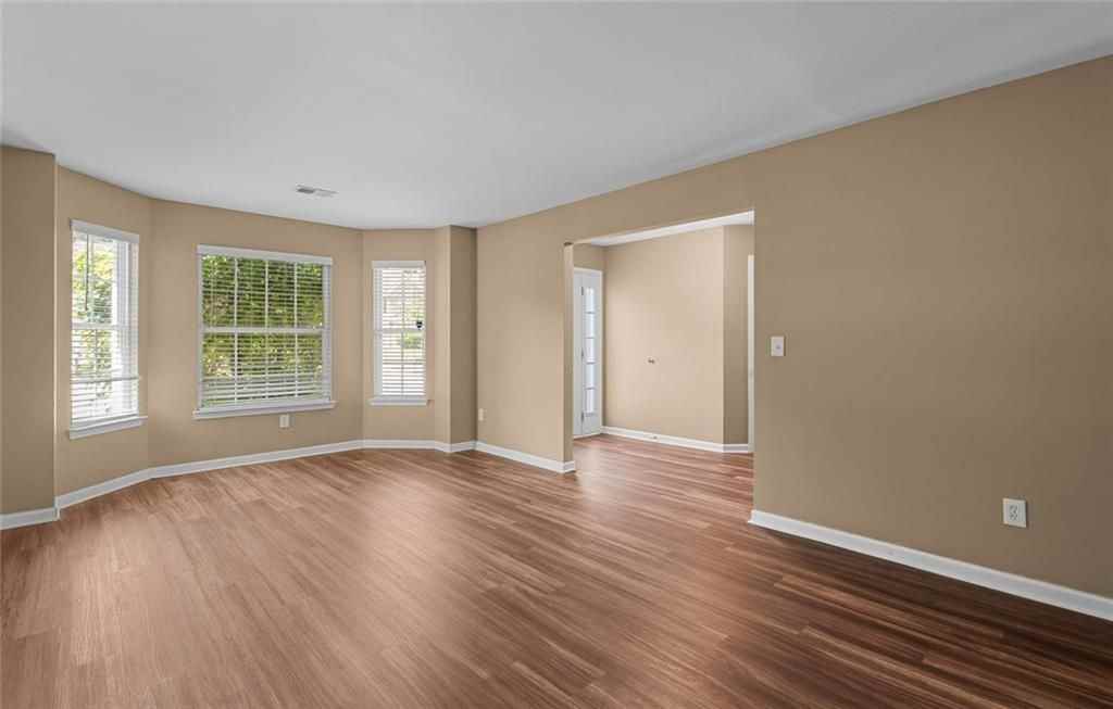 4124 Alveston Dr - Photo 6 of 31