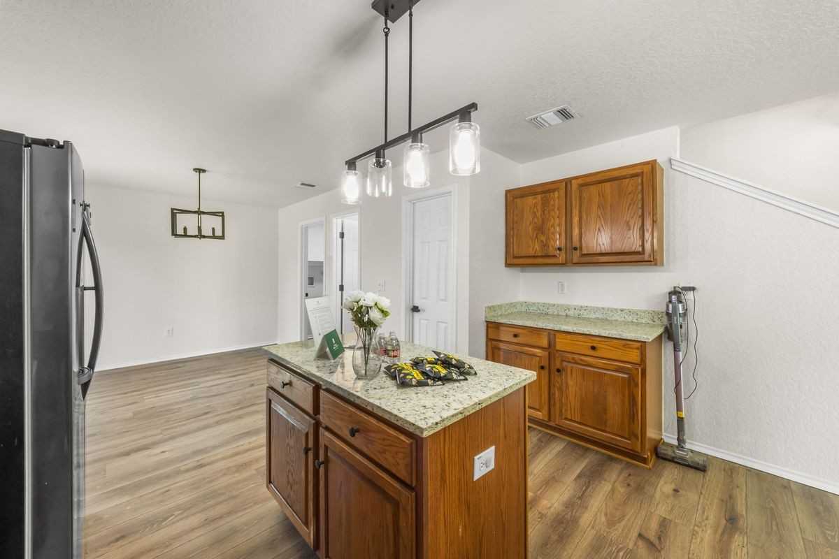 11008 Dublin Pl - Photo 7 of 24