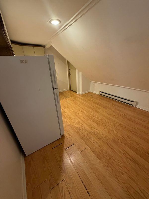 61 Main St ##6 - Photo 6 of 8