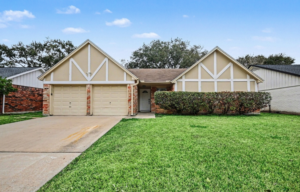 15723 Blackhawk Blvd