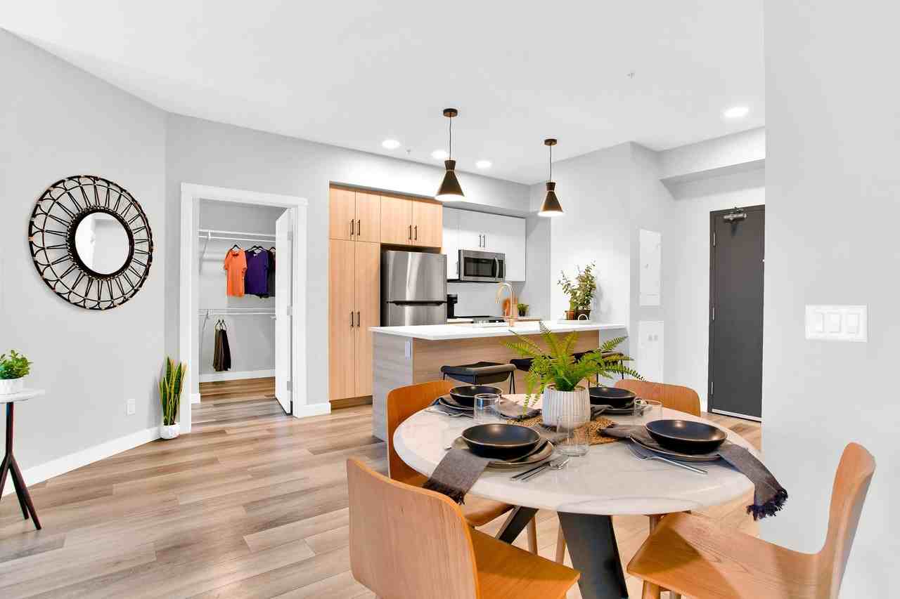 Plaza Apartments - Photo 6 of 45