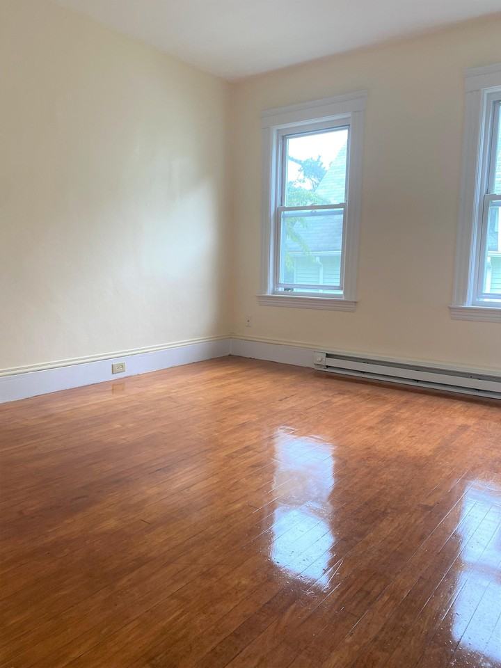 68 Everard St #2 - Photo 2 of 20