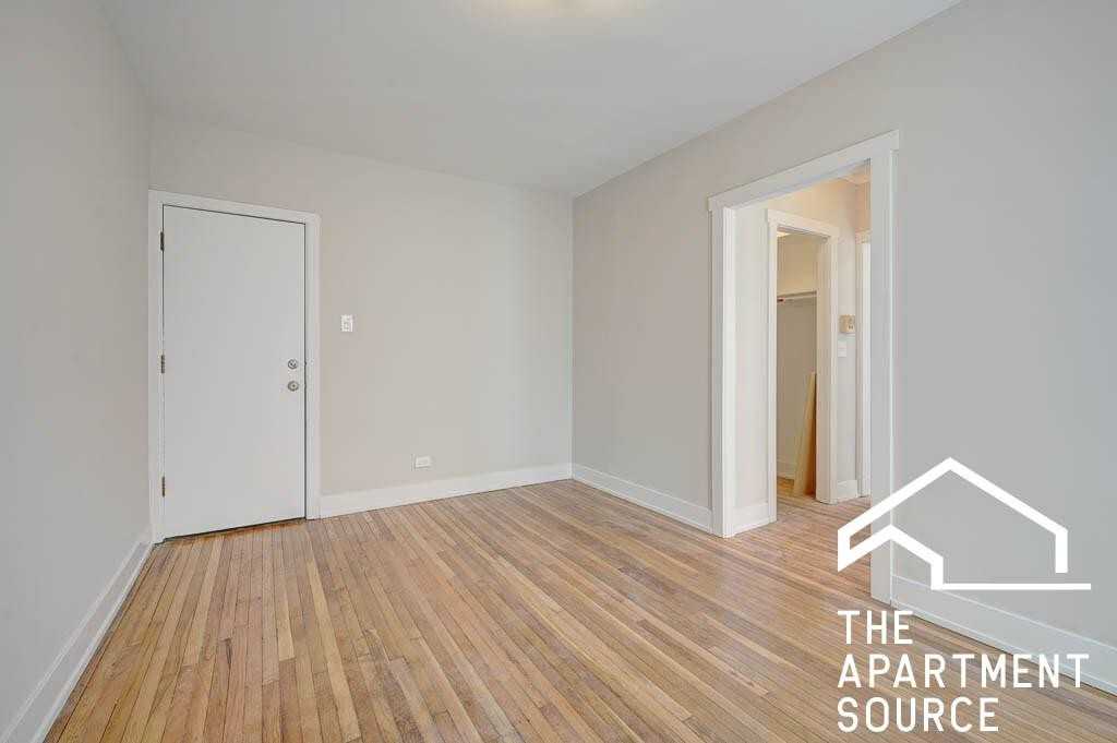 3300 W Schubert Ave #2B - Photo 4 of 9